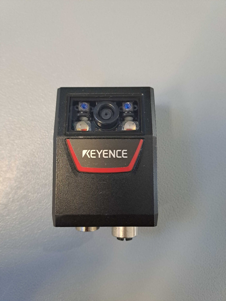 KEYENCE  SR750