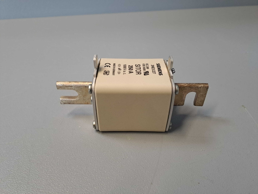 SIEMENS 3NE3227