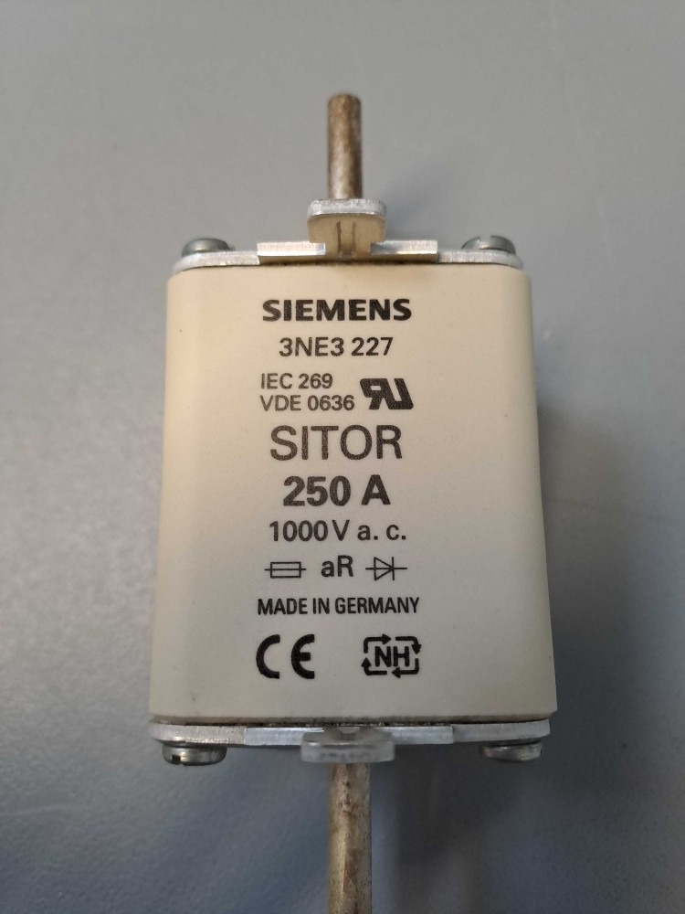 SIEMENS 3NE3227