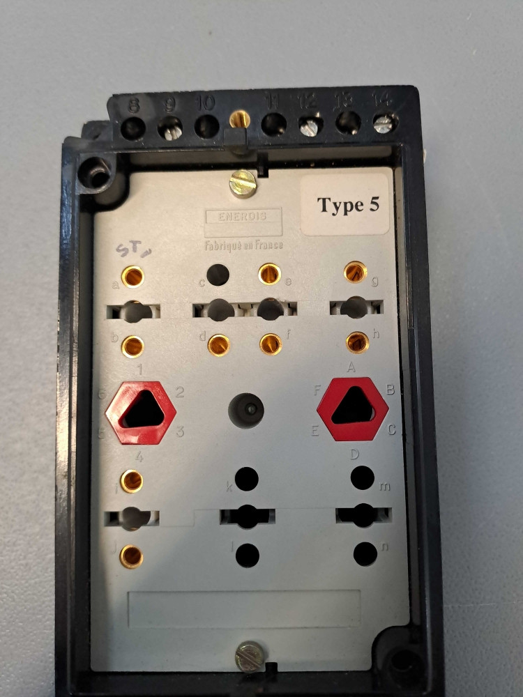 CHAUVIN ARNOUX  EMBASE  T82