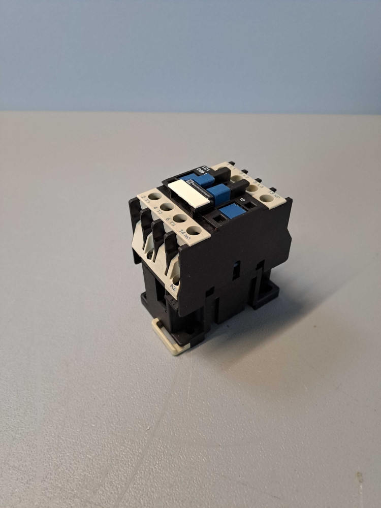 TÉLÉMÉCANIQUE  LC1D0910