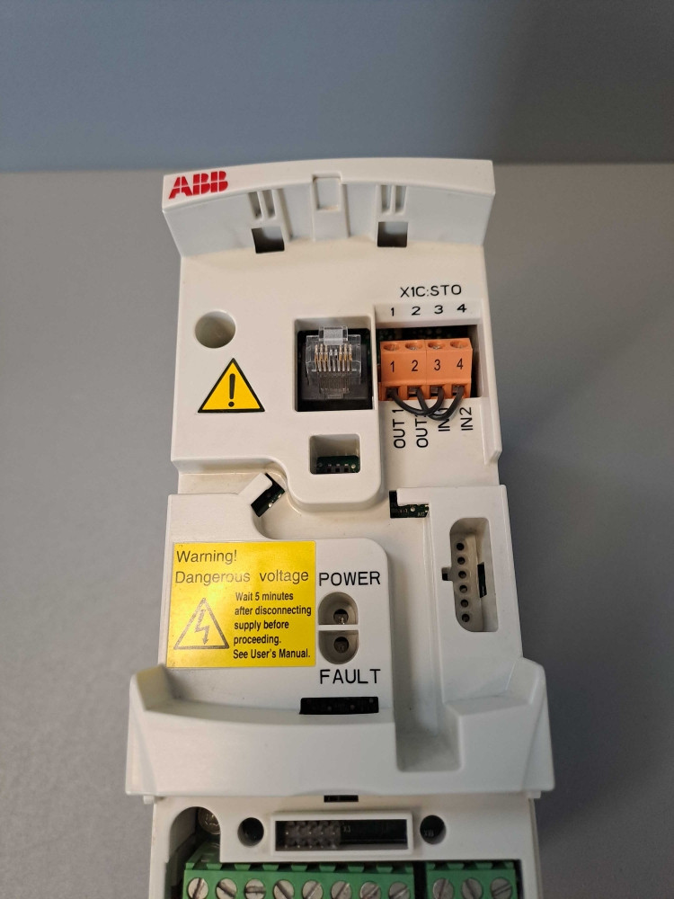 ABB ACS355-03E-05A6-4