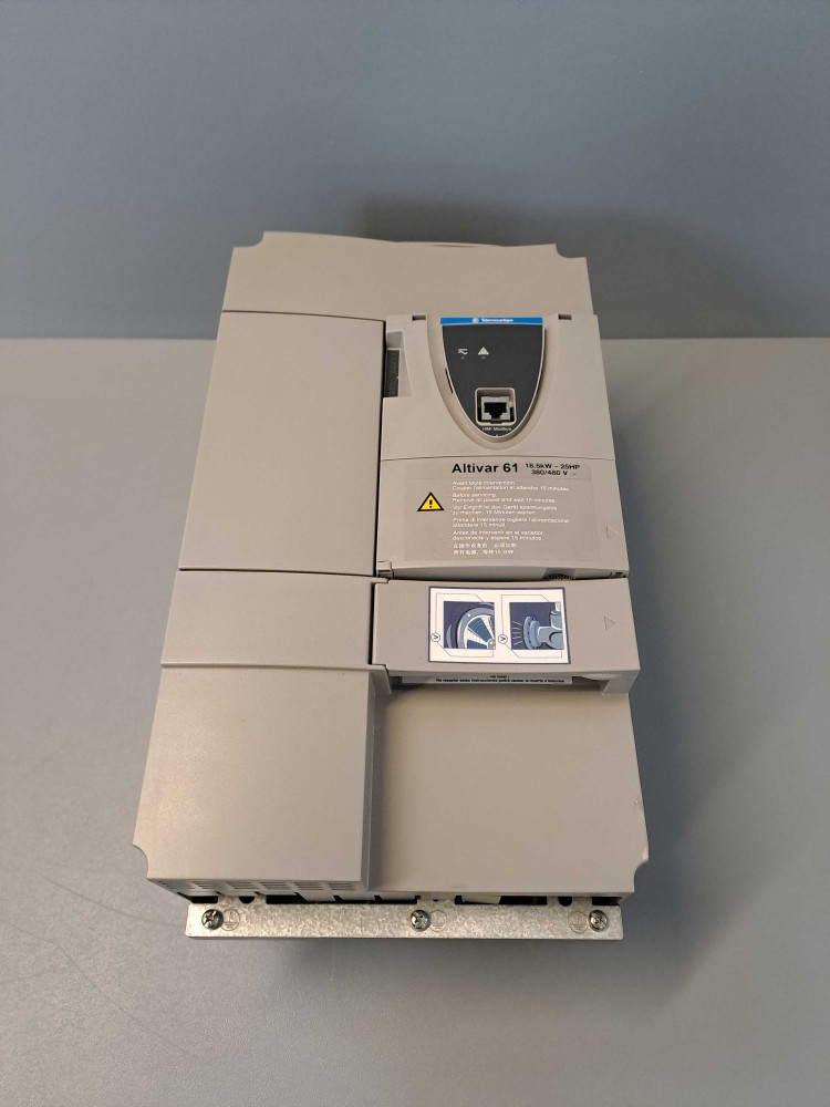 SCHNEIDER  ATV61HD18N4