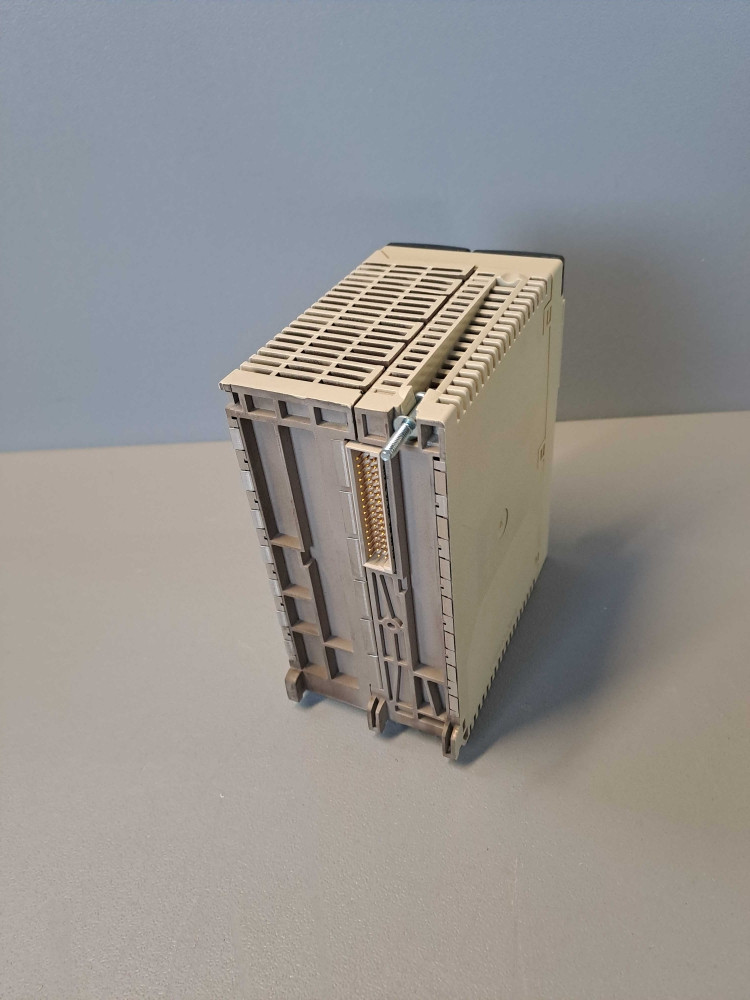 SCHNEIDER  TPMXP57352