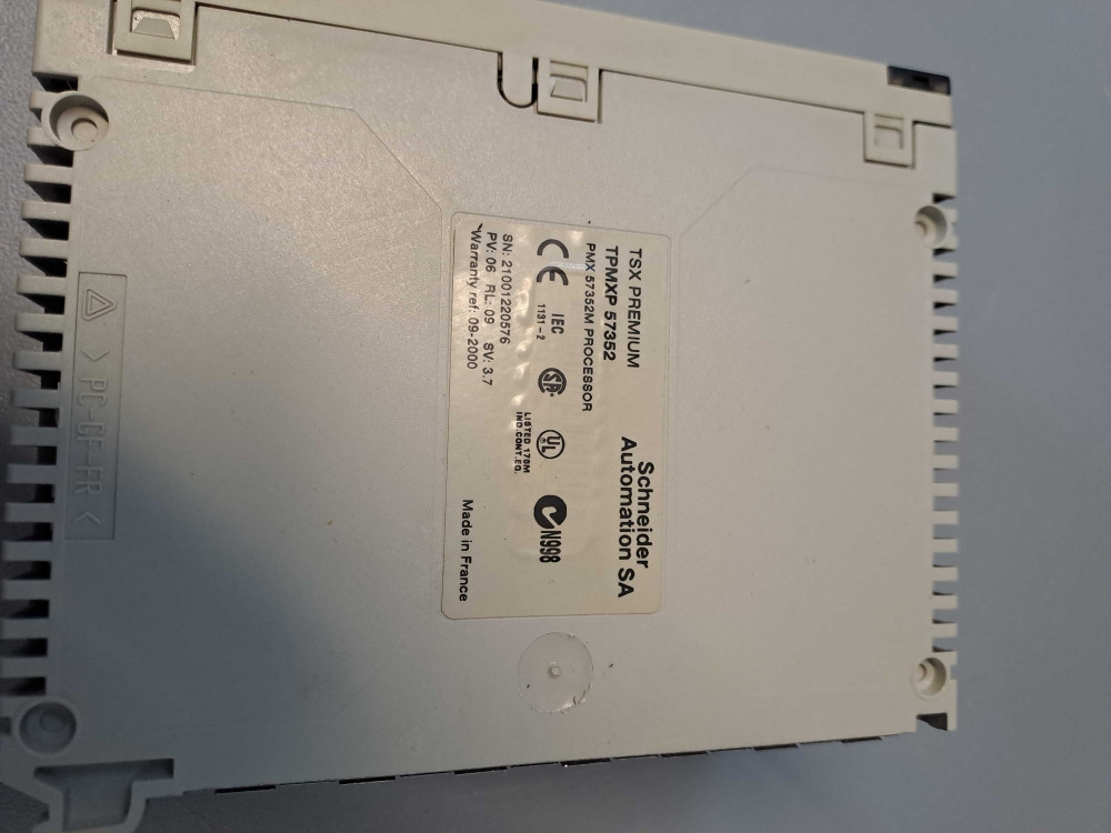 SCHNEIDER  TPMXP57352