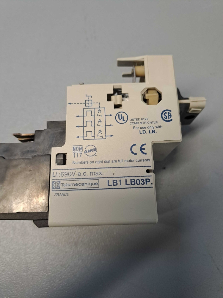 TÉLÉMÉCANIQUE  LB1LB03P06