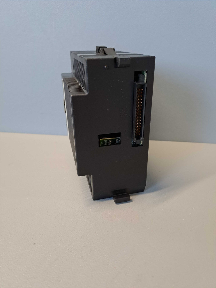 GE FANUC IC693PWR330
