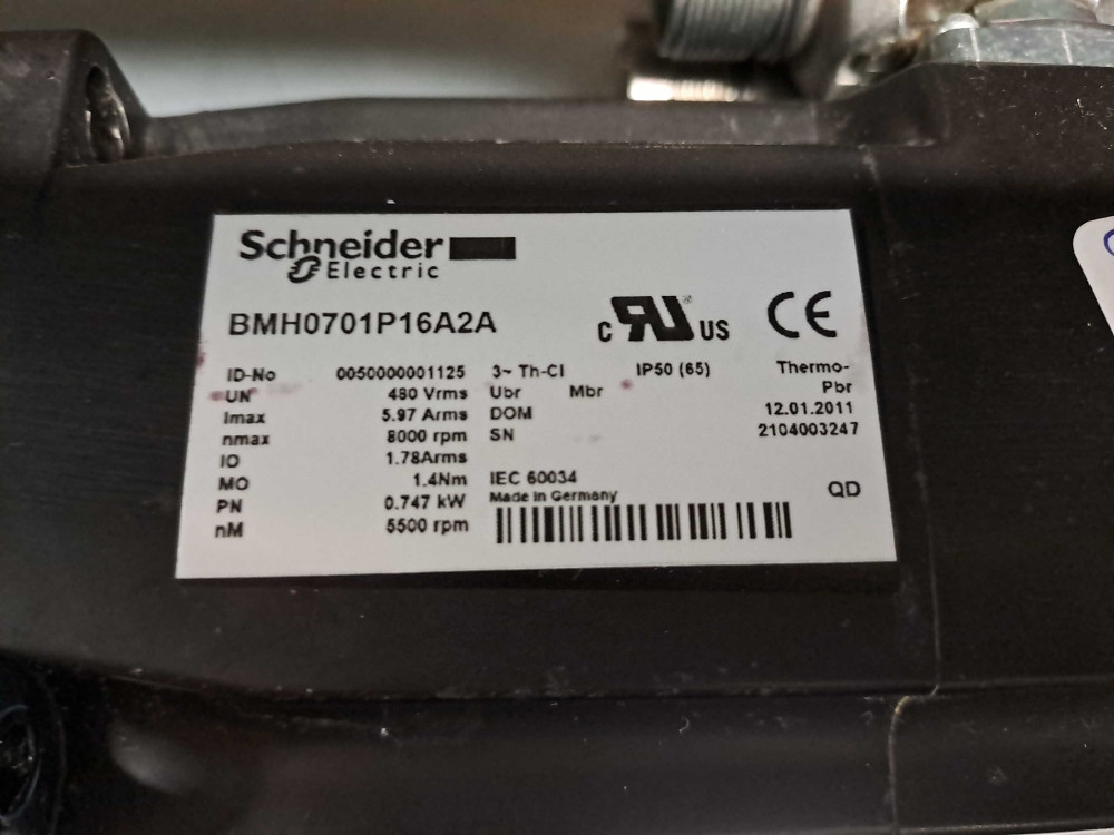 SCHNEIDER  BMH0701P16A2A