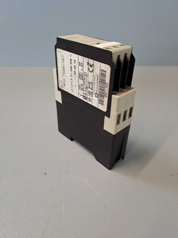 TÉLÉMÉCANIQUE  RM3TG201MS7