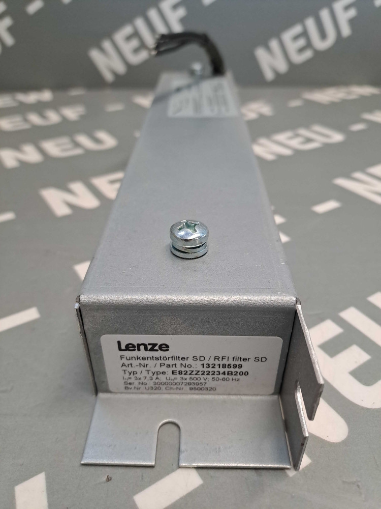 LENZE  E82ZZ22234B200