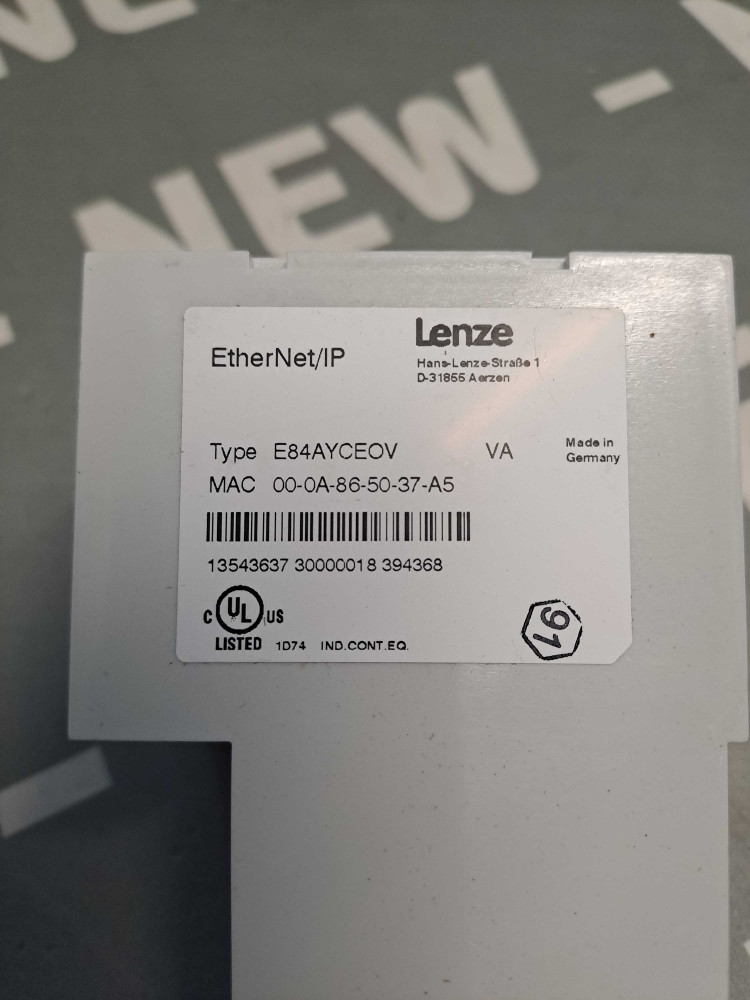 LENZE E84AYCE0V/S