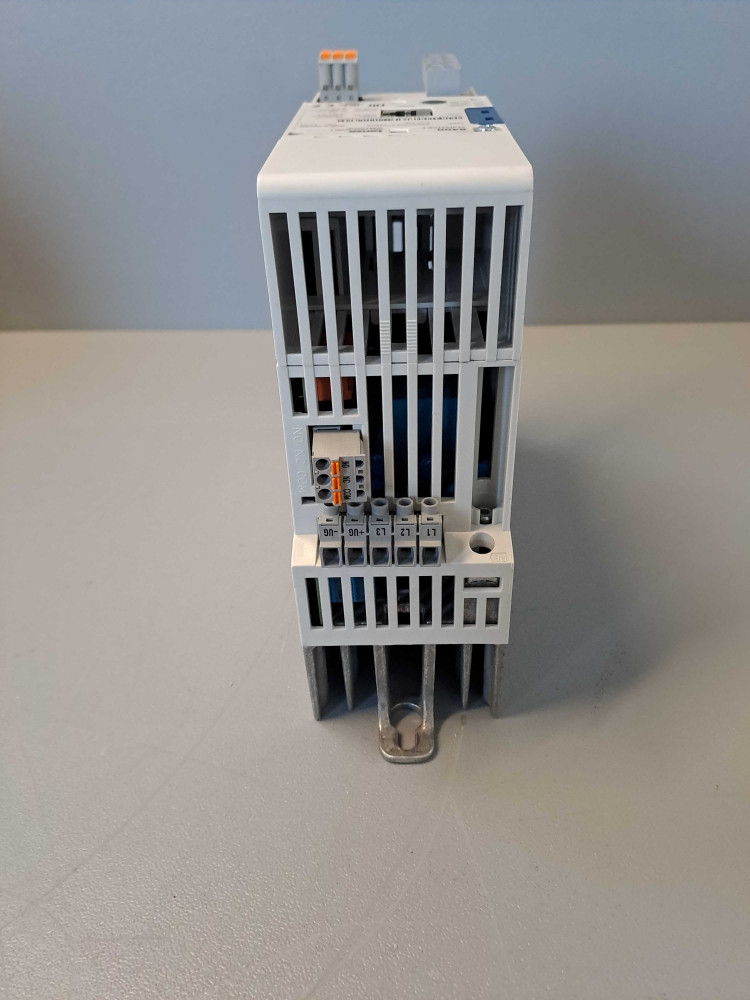 LENZE E84AVSCE3714SX0