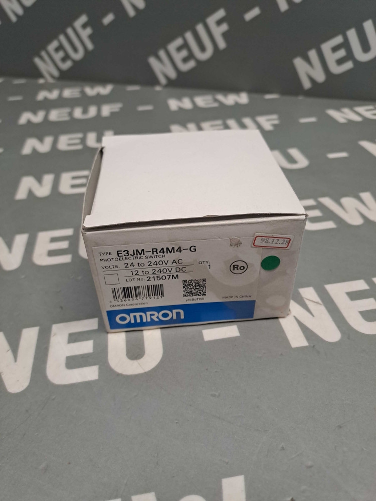 OMRON  E3JMR4M4G