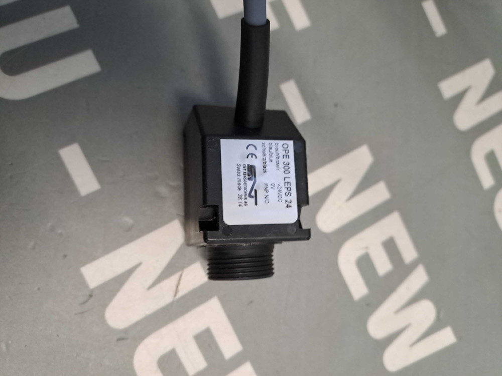 SNT SENSORTECHNIK OPE300LEPS24