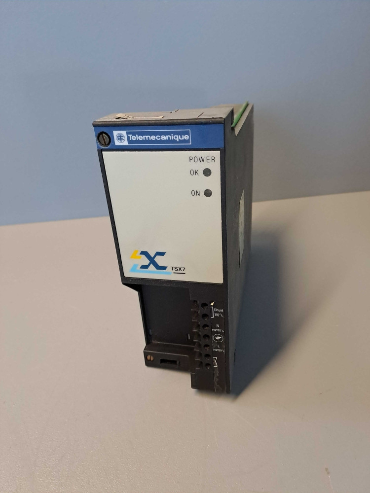 TÉLÉMÉCANIQUE  TSXSUP702