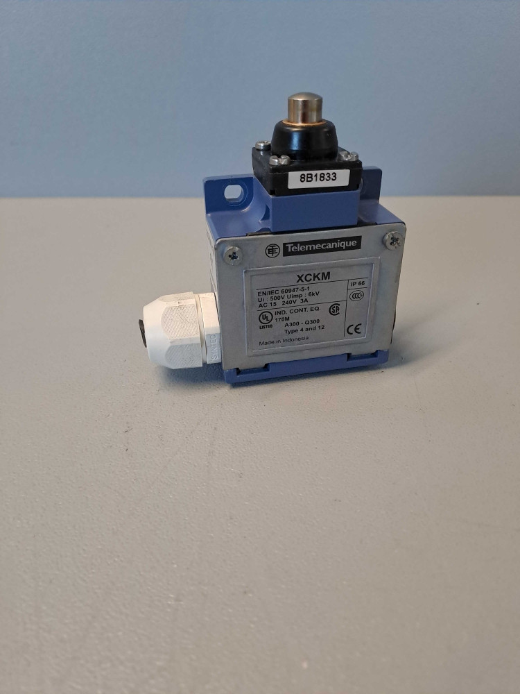 TÉLÉMÉCANIQUE  ZCKM1H29