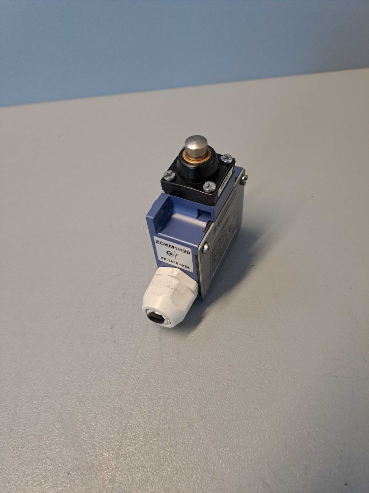 TÉLÉMÉCANIQUE  ZCKM1H29