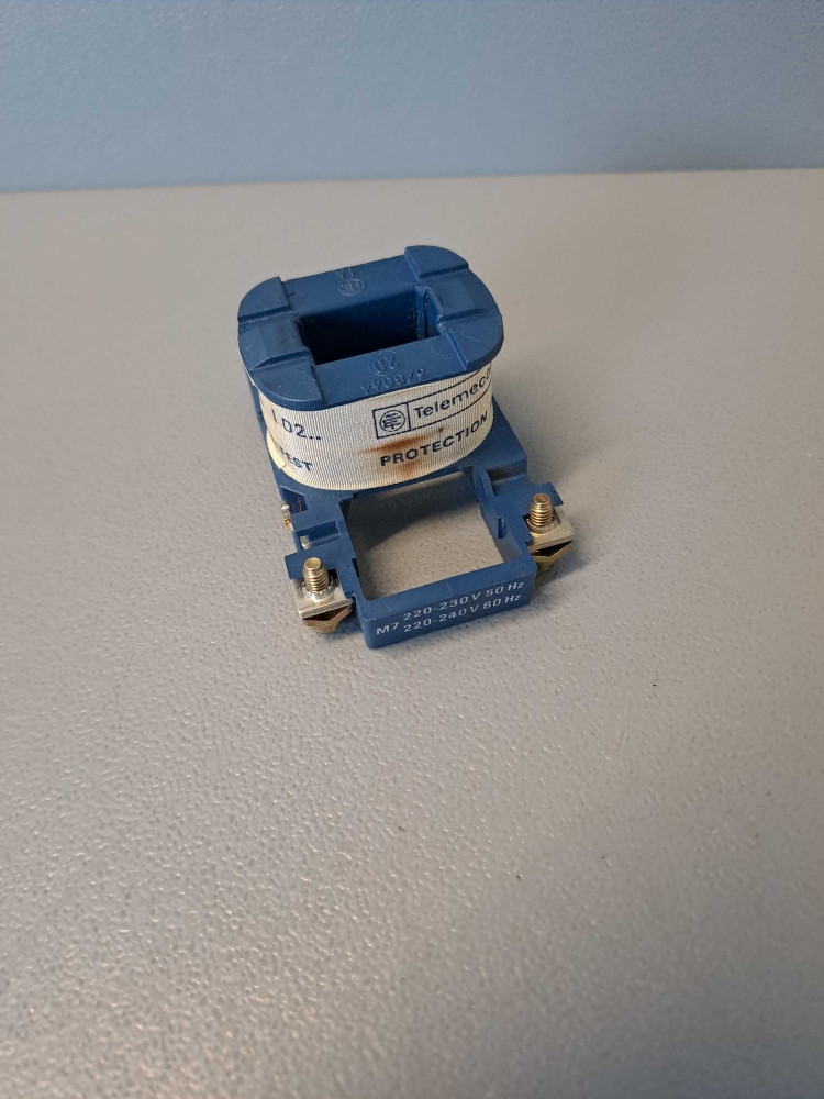 TÉLÉMÉCANIQUE  LX1D2M7