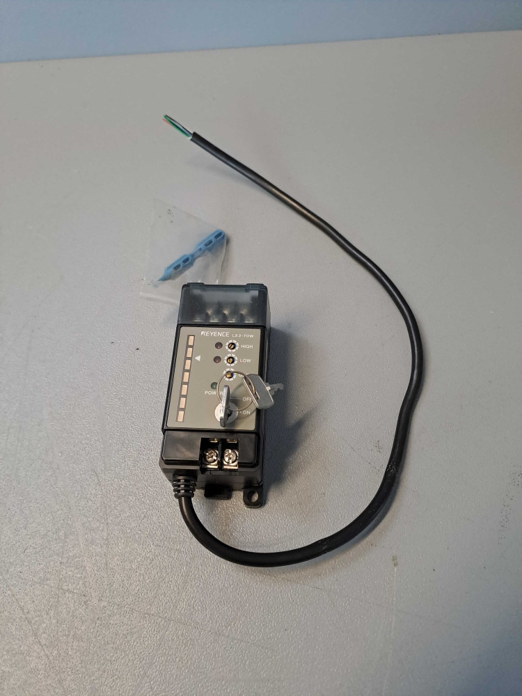 KEYENCE  LX270W