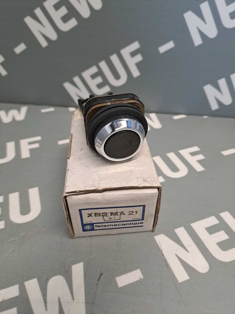 TÉLÉMÉCANIQUE  XB2MA21