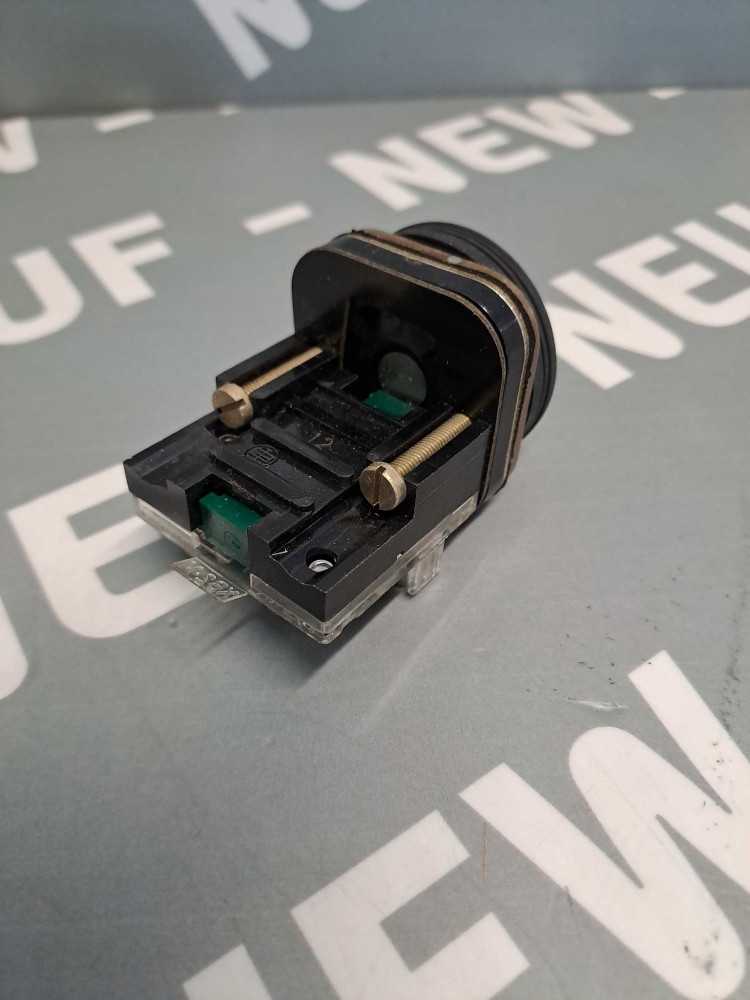 TÉLÉMÉCANIQUE  XB2MA21