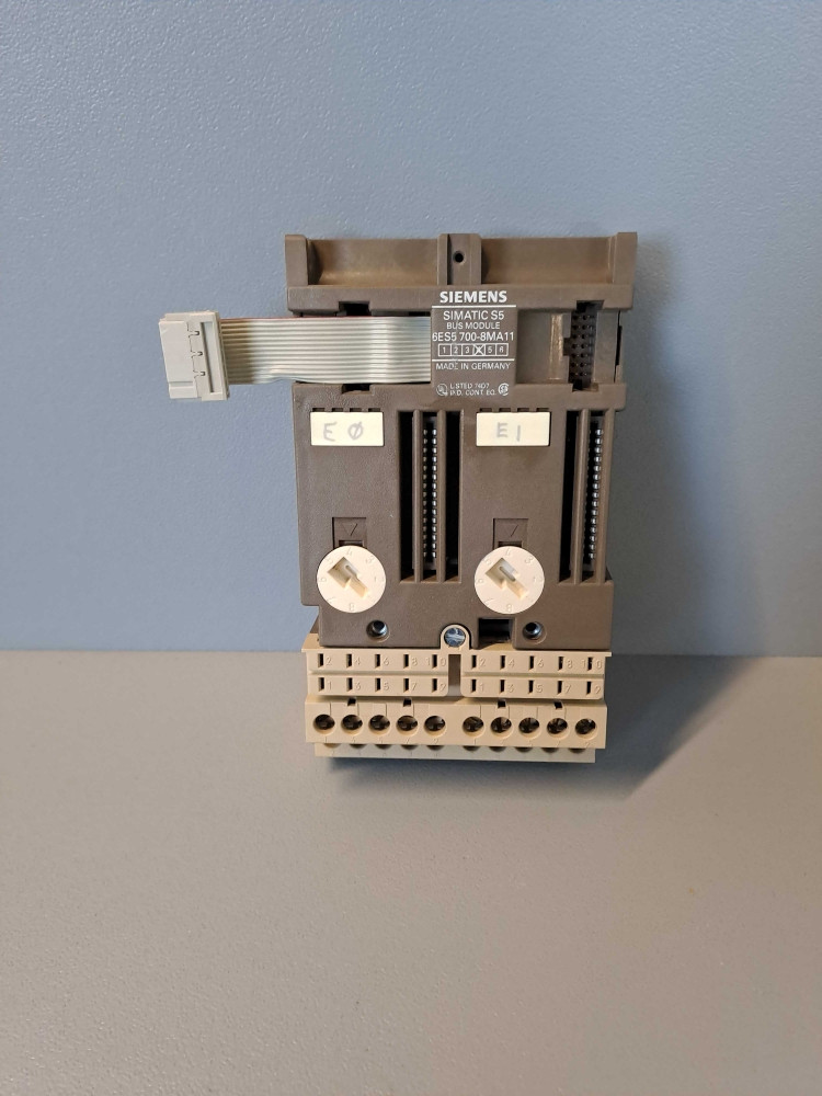 SIEMENS 6ES57008MA11