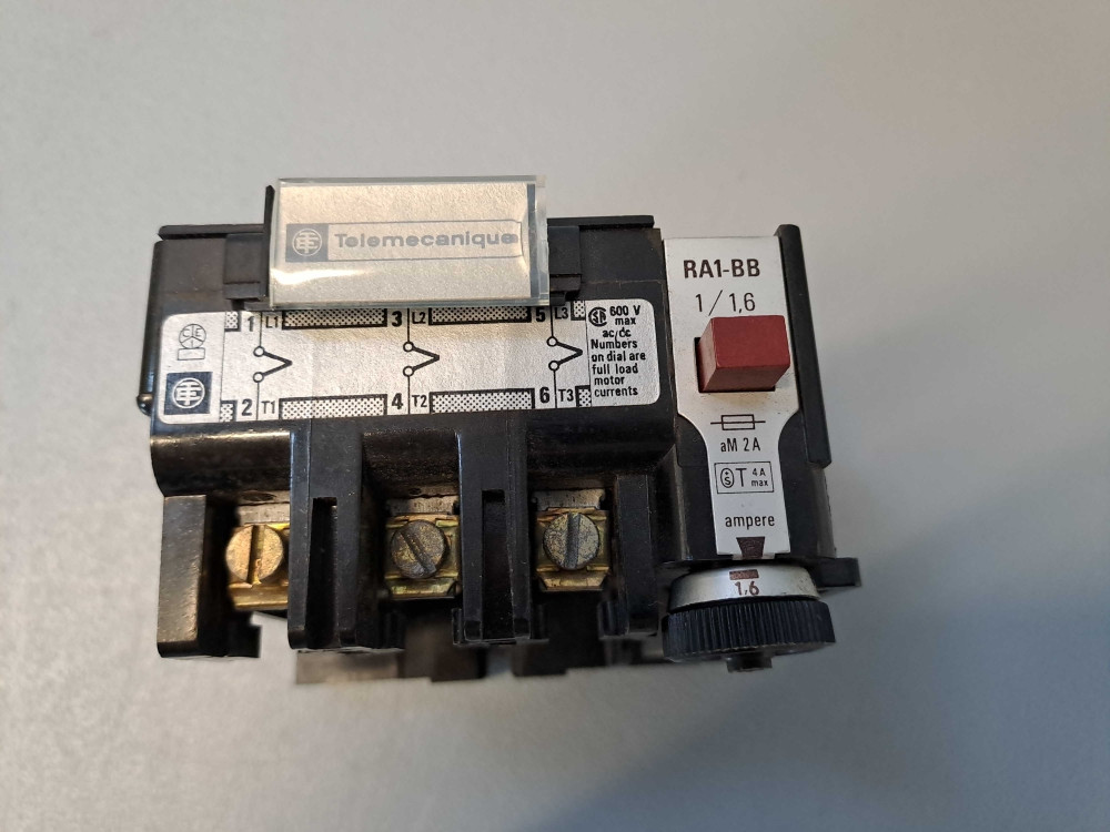 TÉLÉMÉCANIQUE  RA1/BB1-1.6