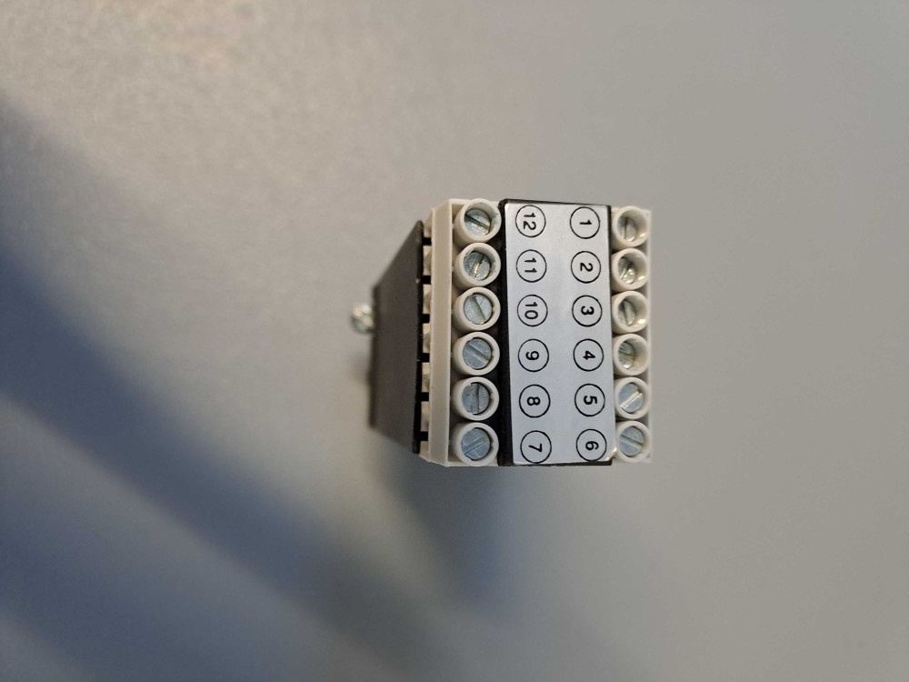 TÉLÉMÉCANIQUE  ZA2VA12