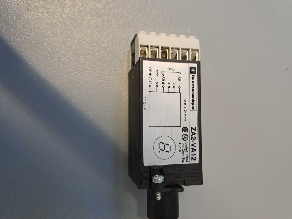 TÉLÉMÉCANIQUE  ZA2VA12