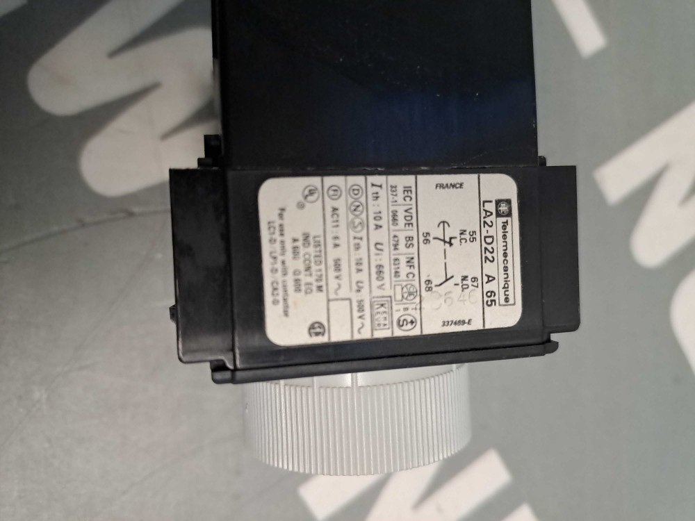 TÉLÉMÉCANIQUE  LA2D22