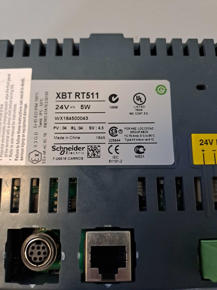 SCHNEIDER  XBT-RT511