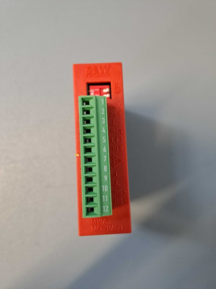 SEW EURODRIVE  08230064