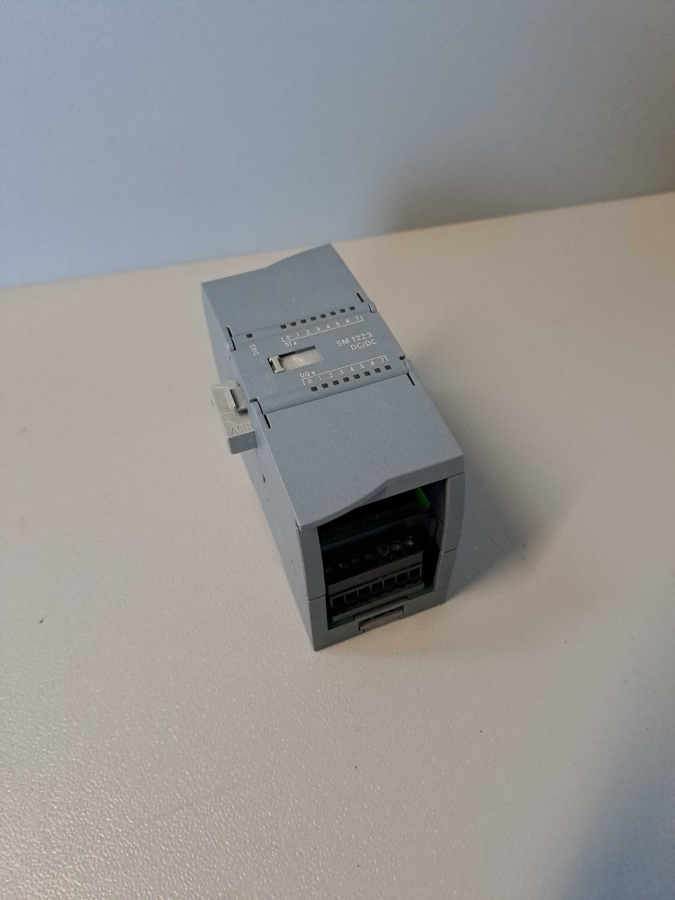 SIEMENS  6ES72231BH320XB0