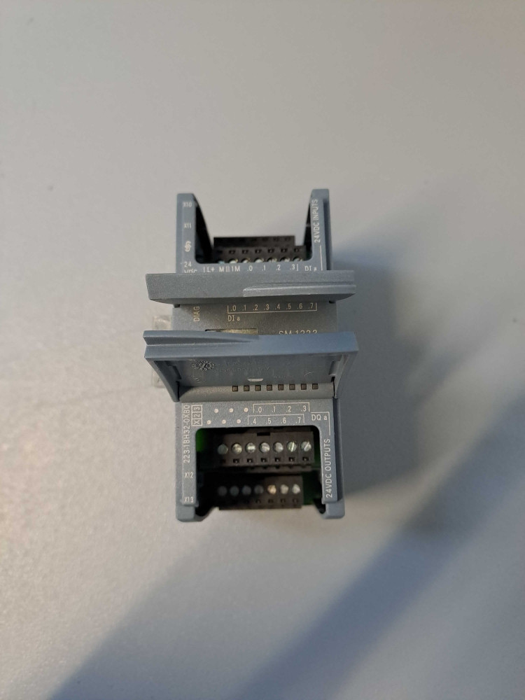 SIEMENS  6ES72231BH320XB0