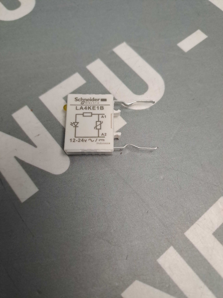 SCHNEIDER  LA4KE1B