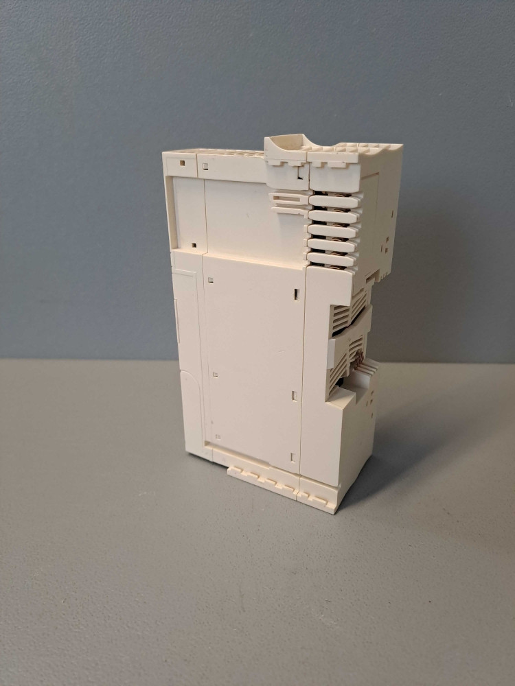 SCHNEIDER STBNIC2212