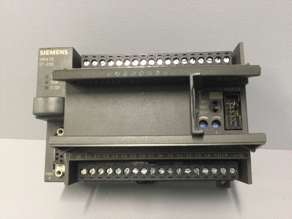 SIEMENS  6ES7214-1BD22-0XB0