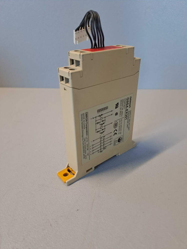 OMRON G9SAEX301