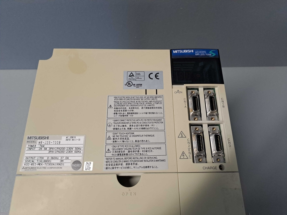 MITSUBISHI MRJ2S700B
