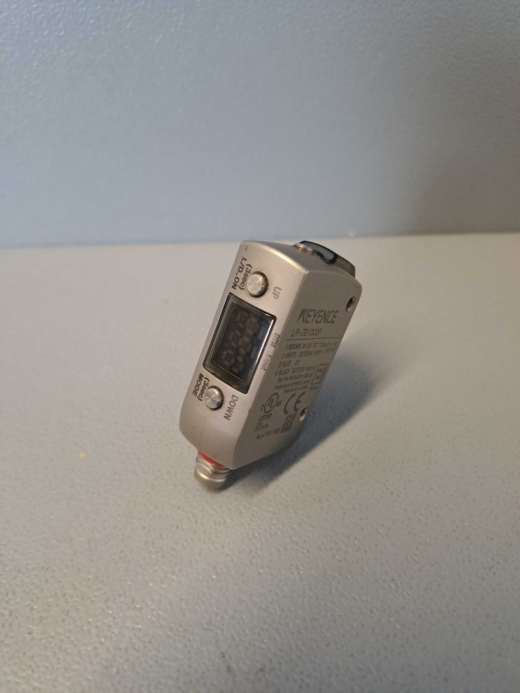 KEYENCE  LRZB100CP