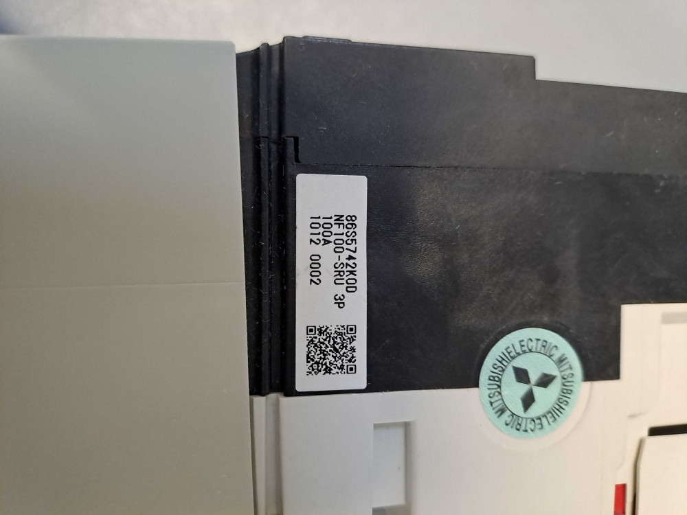 MITSUBISHI  NF100SRU3P100A