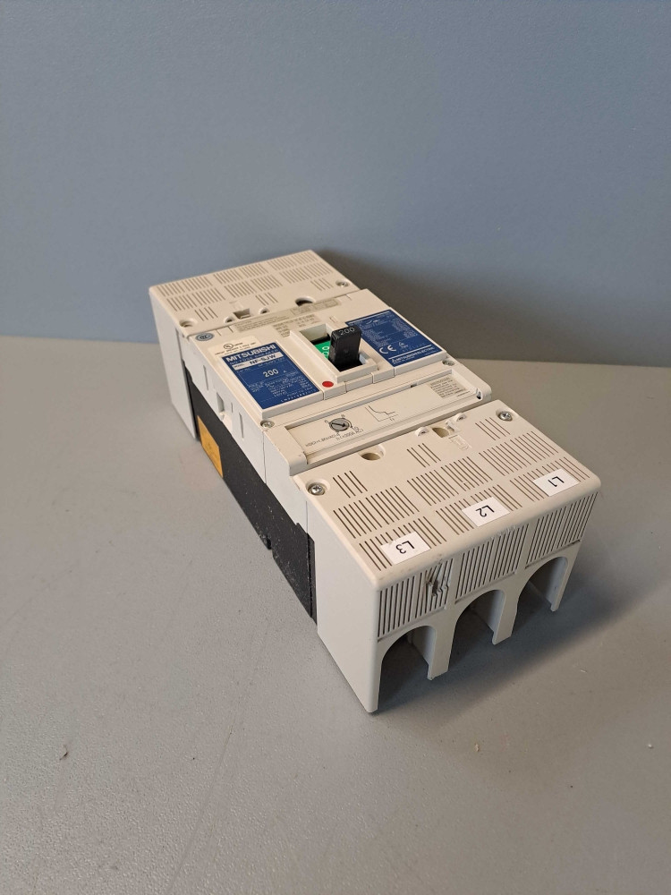 MITSUBISHI  NFSJW3P200A