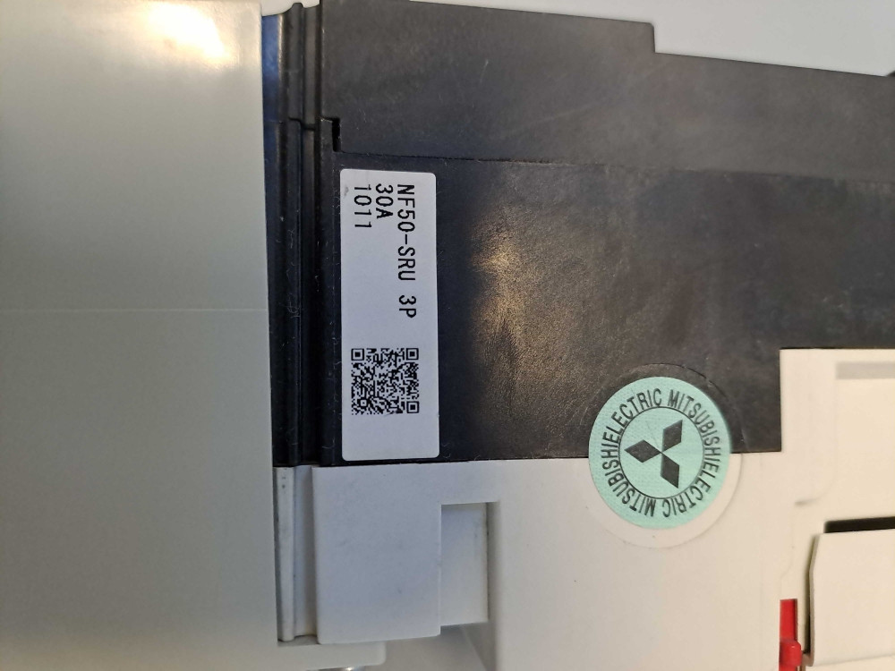 MITSUBISHI  NF50SRU3P30A