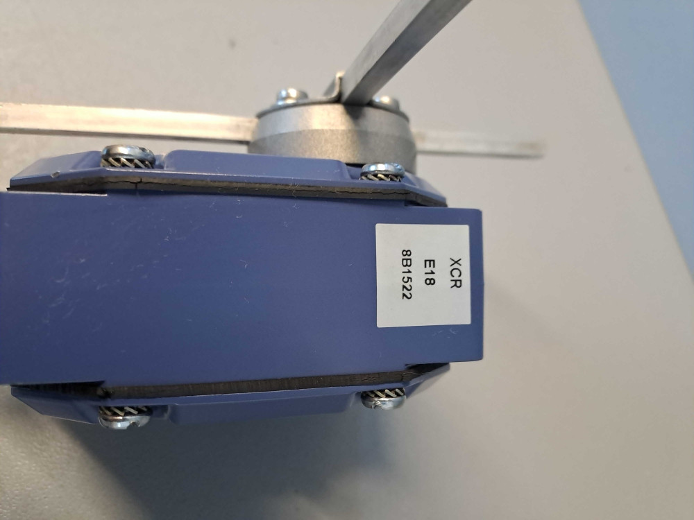 TÉLÉMÉCANIQUE  XCRE18