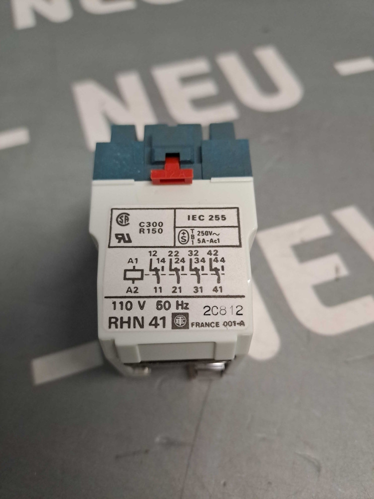 TÉLÉMÉCANIQUE  RHN41 110V