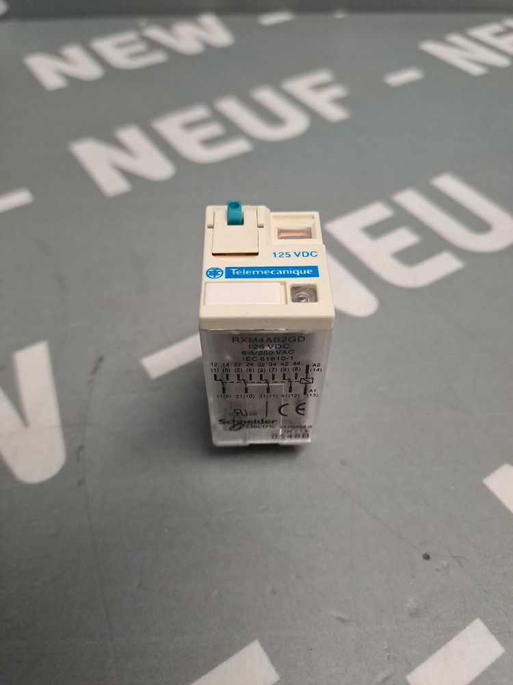 TÉLÉMÉCANIQUE  RXM4B2GD