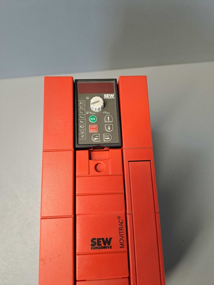 SEW EURODRIVE  MC07B00755A3400