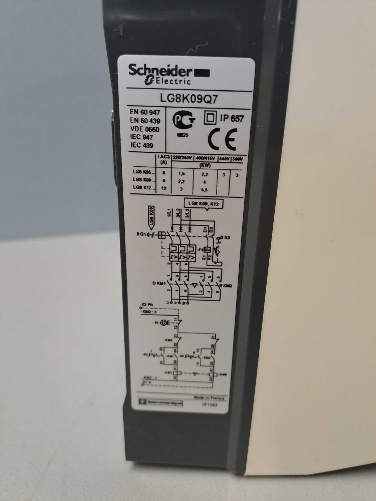 SCHNEIDER  LG8K09Q7