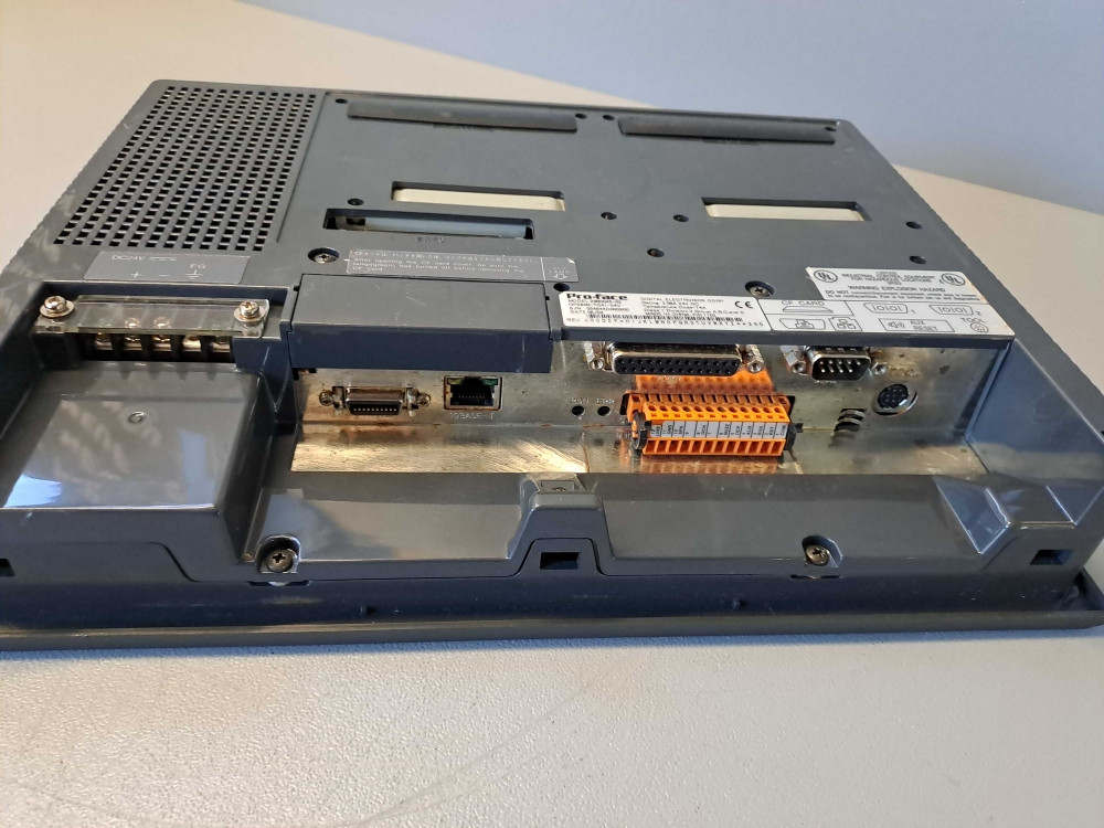 PROFACE  GP2600TC4124V