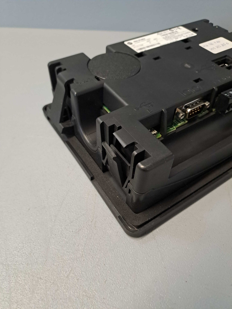 ALLEN-BRADLEY  2711CT6M